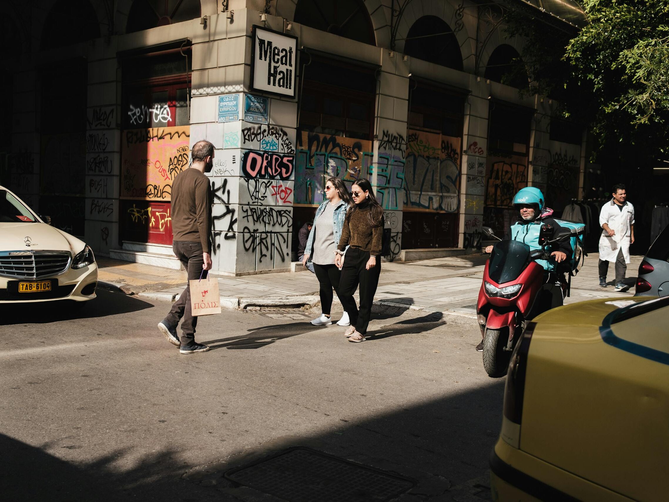 Things to Do Near the Graffiti Hall of Fame